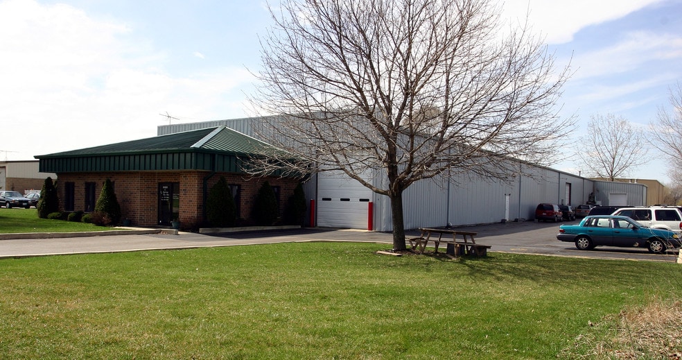 1180 Atlantic Dr, West Chicago, IL for lease - Building Photo - Image 2 of 43