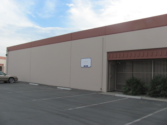 1400-1430 Arrow Hwy Irwindale Portfolio portfolio of 3 properties for sale on LoopNet.com - Building Photo - Image 2 of 4