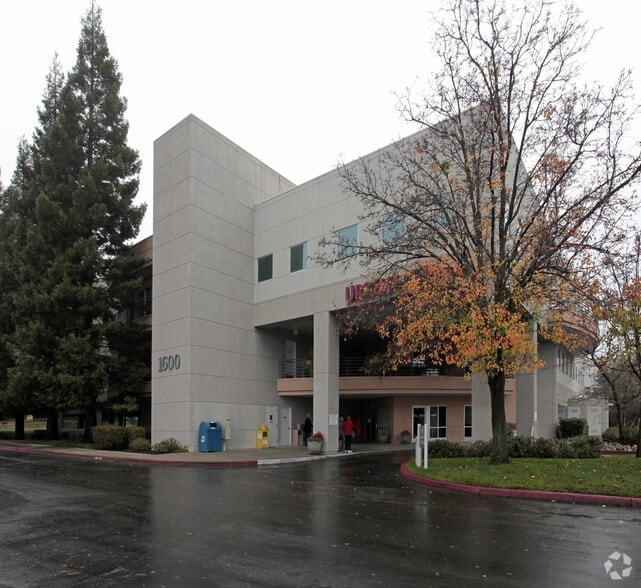 1600 Creekside Dr, Folsom, CA for lease - Building Photo - Image 1 of 16