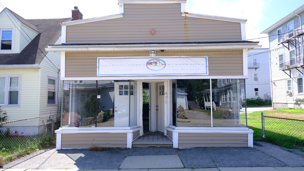 471 Elm St, Woonsocket, RI for sale - Primary Photo - Image 1 of 1
