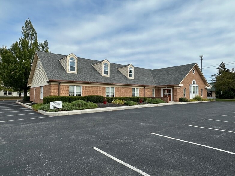5050 Linglestown Rd, Harrisburg, PA for lease - Primary Photo - Image 1 of 8