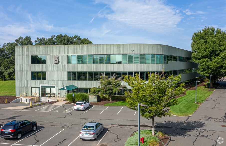 5 Waterside Crossing, Windsor, CT for lease - Building Photo - Image 1 of 16