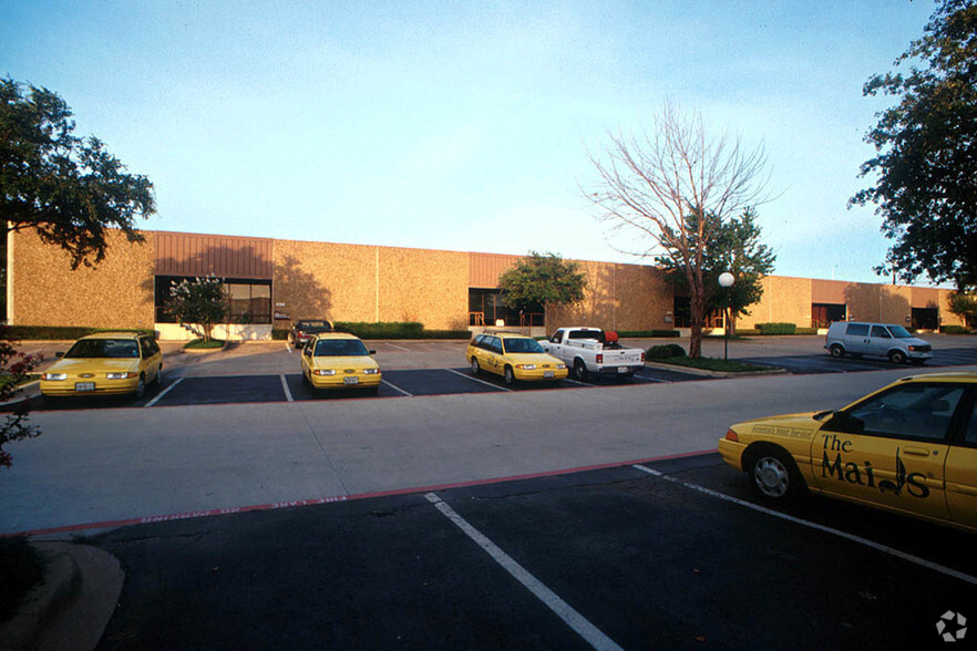 538 Haggard St, Plano, TX for lease - Building Photo - Image 2 of 2