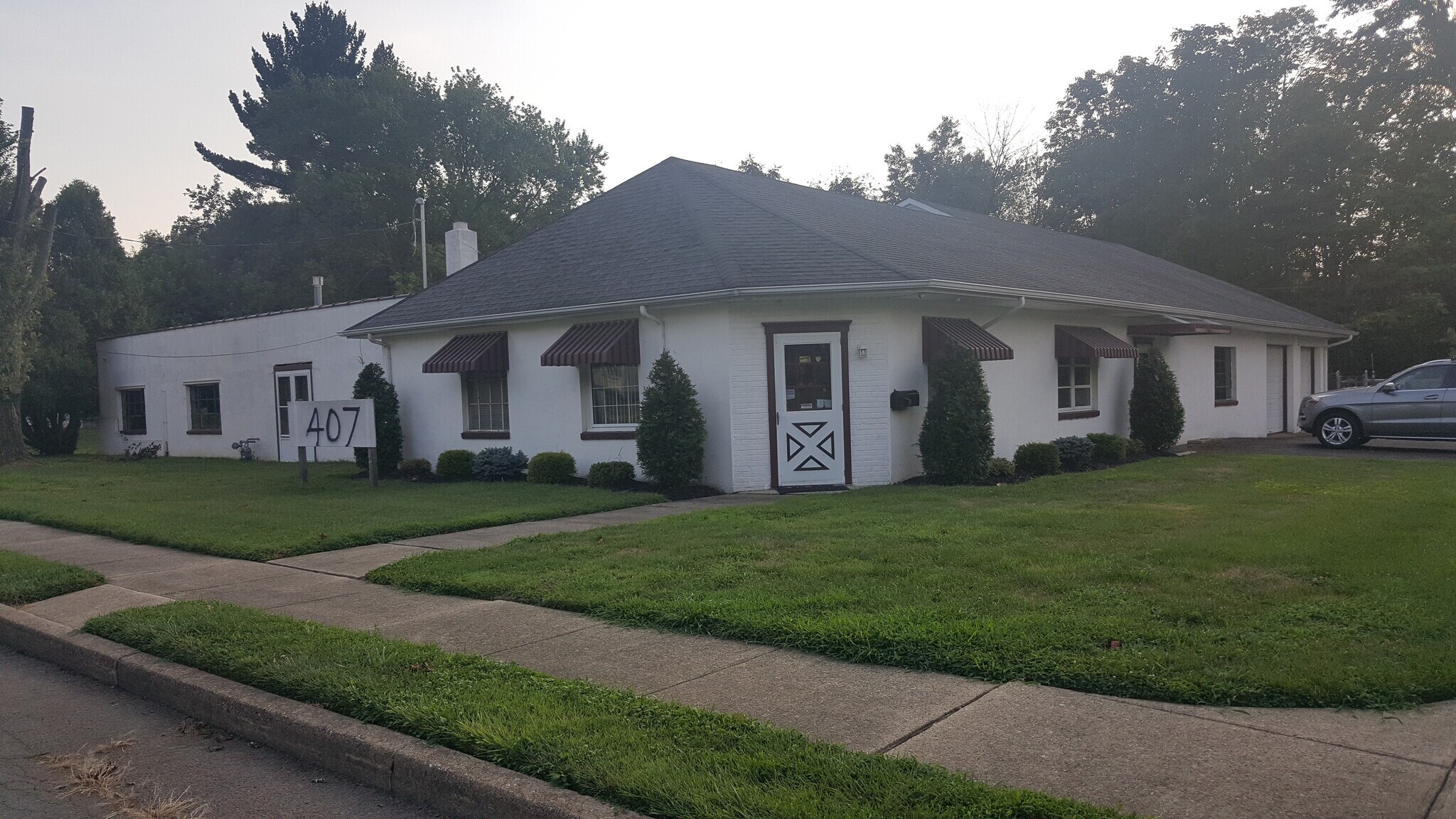 407 Rutgers Ave, Hamilton, NJ for sale Primary Photo- Image 1 of 1