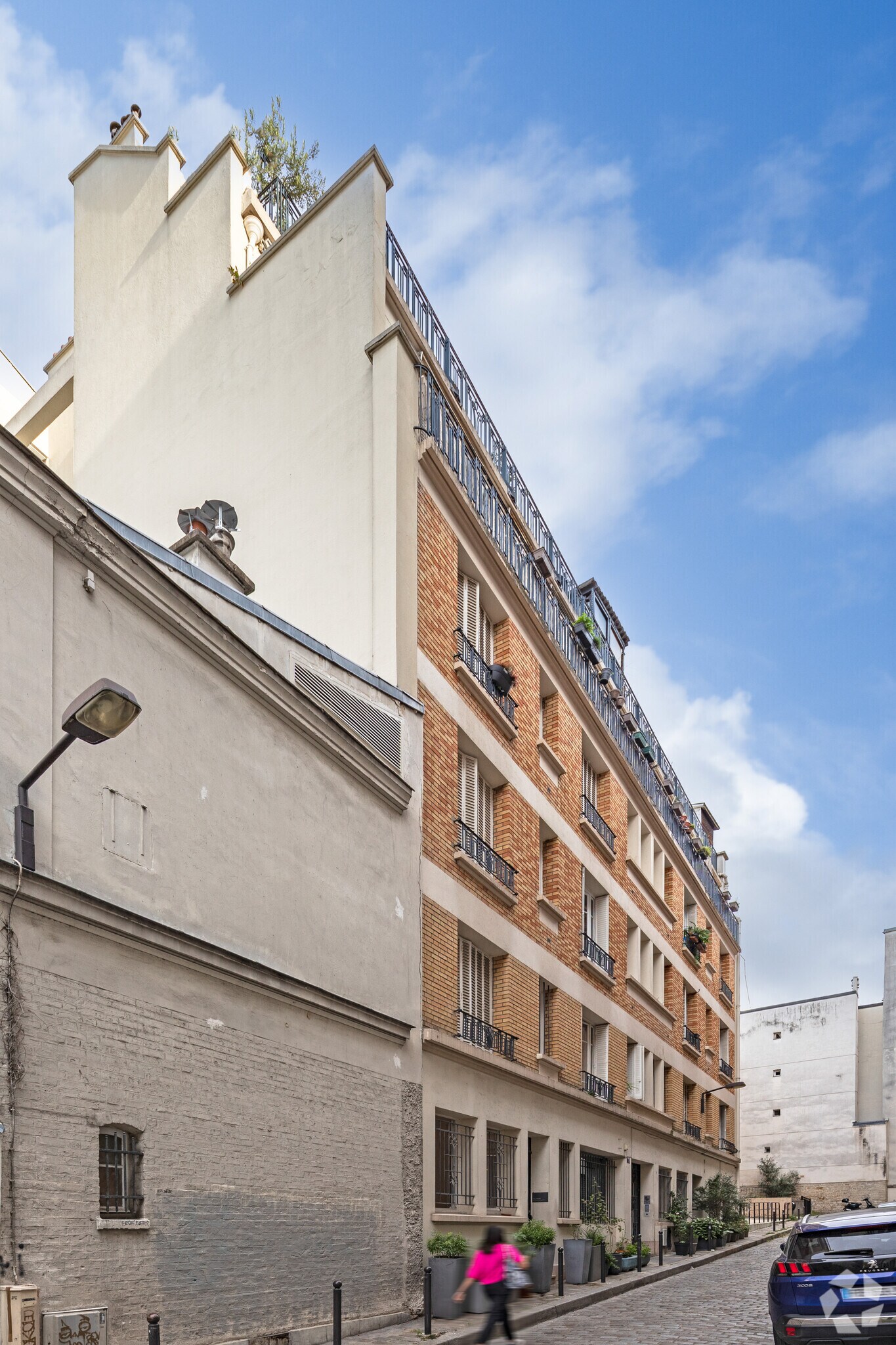 7 Vla De Guelma, Paris for sale Building Photo- Image 1 of 4