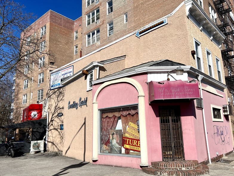 1701 Elm Ave, Brooklyn, NY for sale - Building Photo - Image 3 of 5