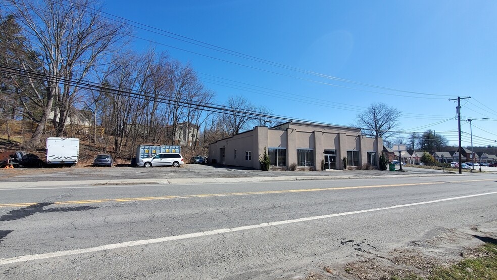 2420 Rt 52, Pine Bush, NY for lease - Building Photo - Image 3 of 23