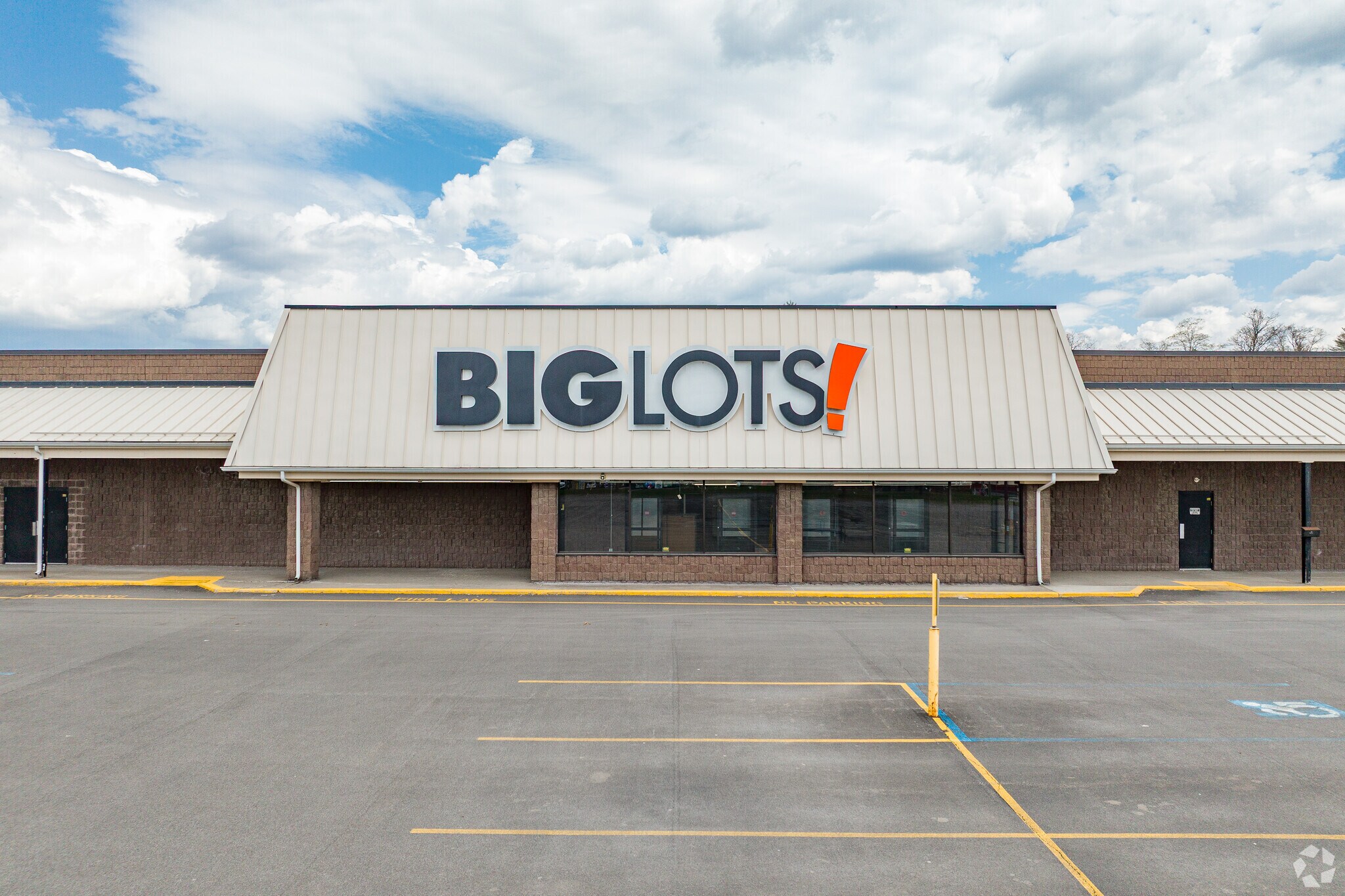 102 Utica St, Hamilton, NY for lease Building Photo- Image 1 of 14