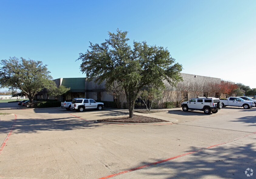 400 E Centre Park Blvd, DeSoto, TX for sale - Primary Photo - Image 1 of 1