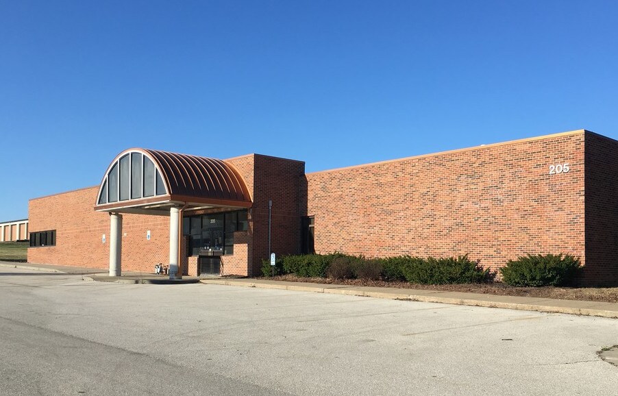 205 Richardson St, Smithville, MO for sale Building Photo- Image 1 of 1