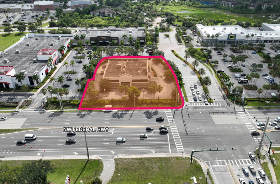 2651 NW Federal Hwy, Stuart, FL for lease - Building Photo - Image 1 of 15