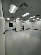 145 S 79th St, Chandler, AZ for lease Interior Photo- Image 2 of 2