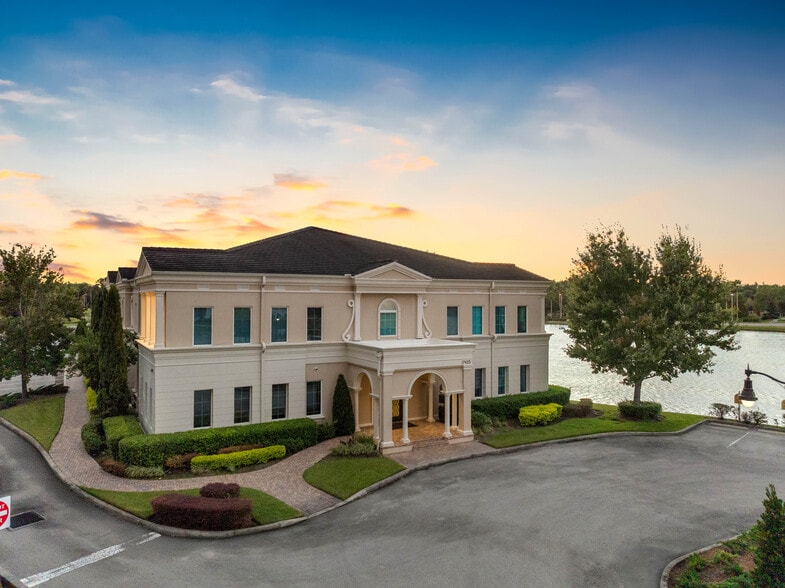 17425 Bridge Hill Ct, Tampa, FL for lease - Building Photo - Image 3 of 18