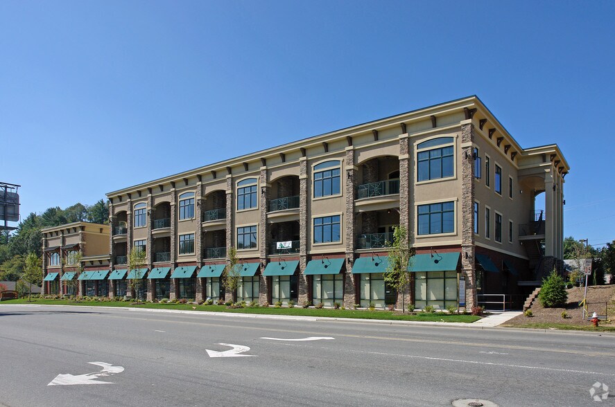 148-178 NC 105 Hwy Ext, Boone, NC for lease - Building Photo - Image 2 of 3