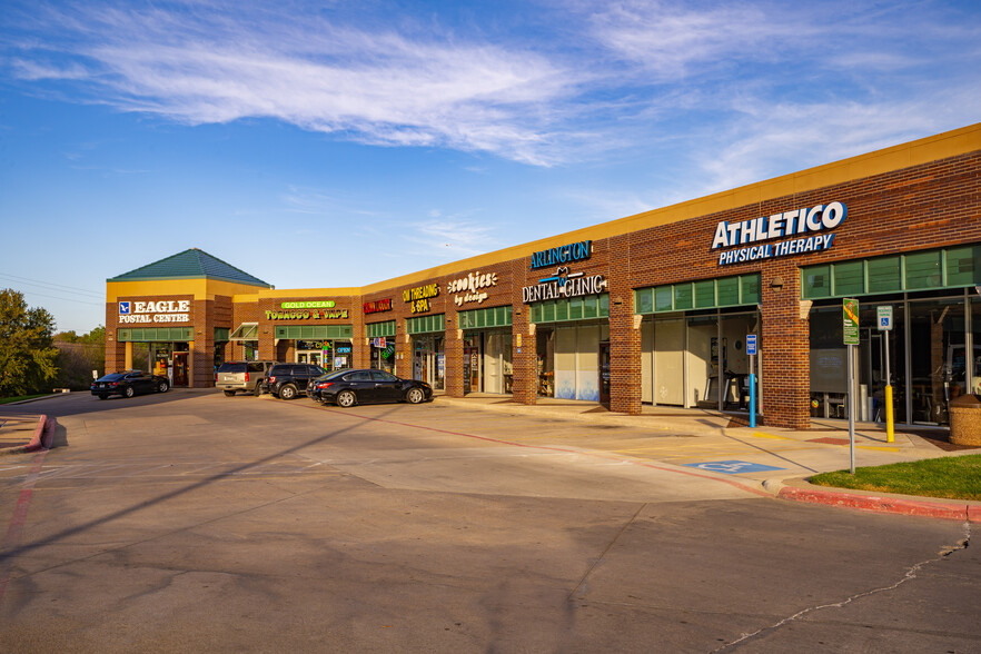 2101-2151 N Collins St, Arlington, TX for lease - Building Photo - Image 3 of 4