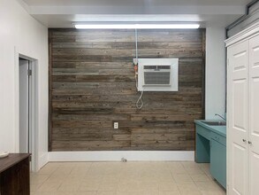 708 Telephone Rd, Houston, TX for lease Interior Photo- Image 2 of 4