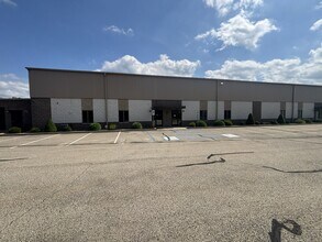 45 Bay Hill Dr, Latrobe, PA for lease Interior Photo- Image 2 of 4