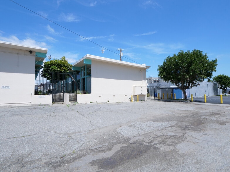 529 W 9th St, San Pedro, CA for lease - Building Photo - Image 2 of 11