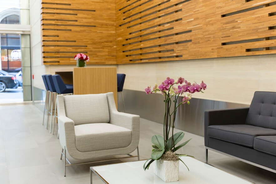 250 Montgomery St, San Francisco, CA for lease - Building Photo - Image 3 of 5