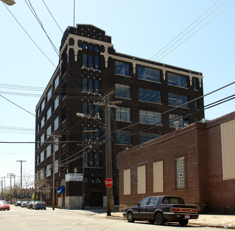 4806 Hamilton Ave, Cleveland, OH 44114 - The Maker Building | LoopNet