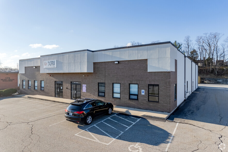 225 Metro Center Blvd, Warwick, RI for lease - Building Photo - Image 3 of 6