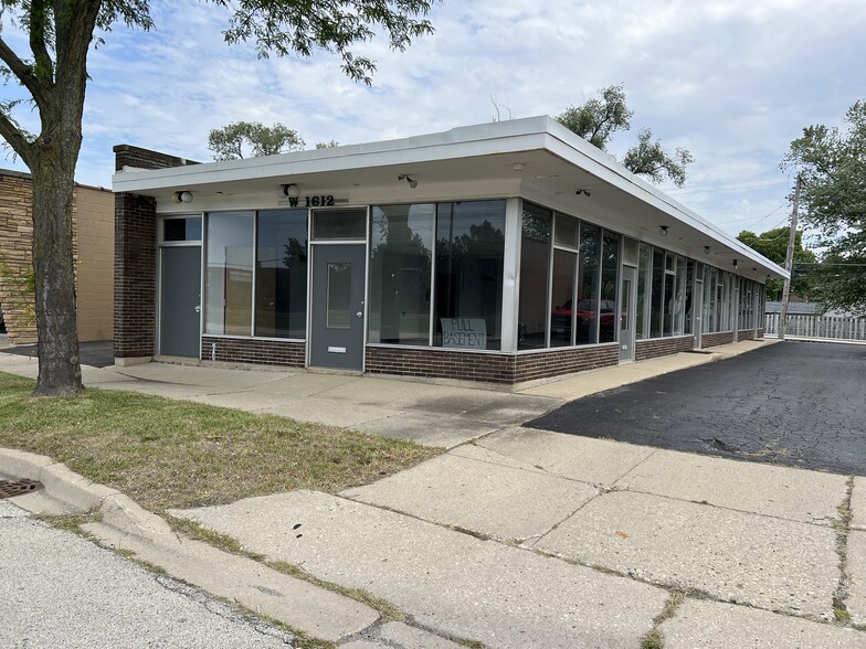 1612 W Northwest Hwy, Arlington Heights, IL for sale - Building Photo - Image 2 of 15