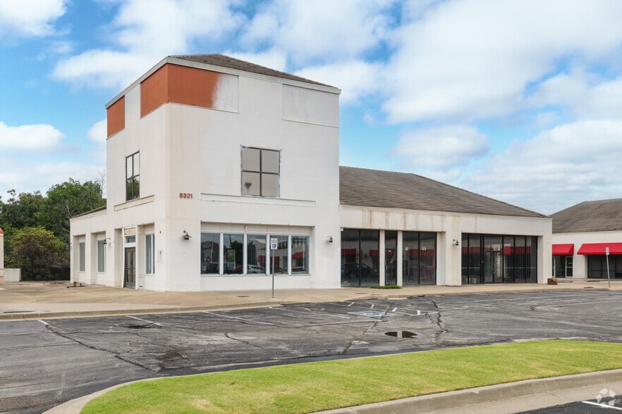 Eton Office Centre portfolio of 2 properties for sale on LoopNet.com - Primary Photo - Image 2 of 2