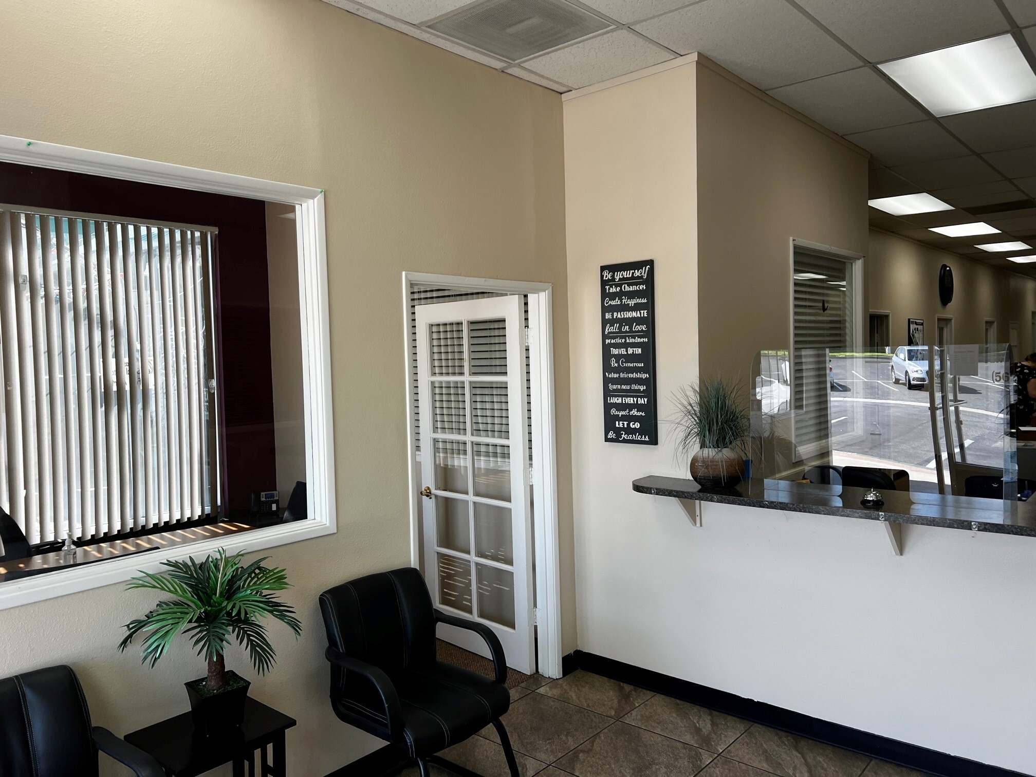 16200-16258 E Whittier Blvd, Whittier, CA for lease Interior Photo- Image 1 of 6