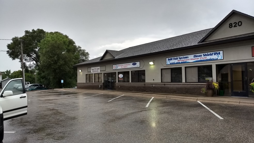 820 N Concord St, South Saint Paul, MN for lease - Building Photo - Image 3 of 27