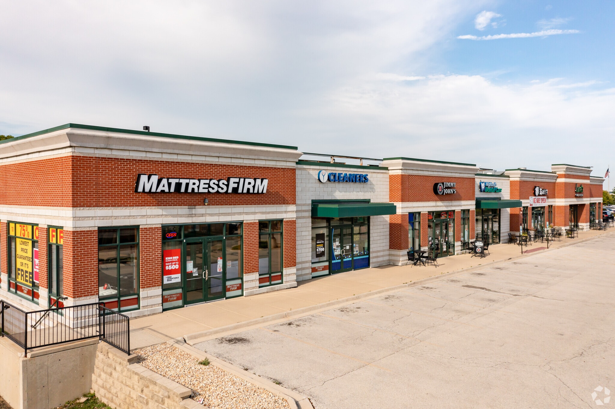 2770 S Highland Ave, Lombard, IL for lease Building Photo- Image 1 of 5