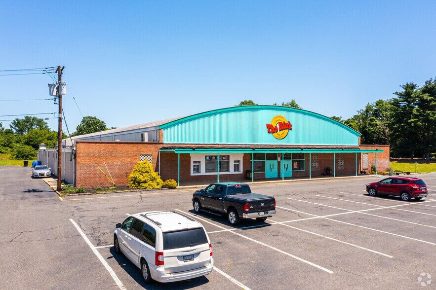 1775 Creek Rd, Delanco, NJ 08075