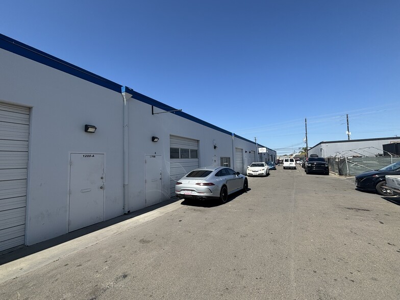 1250 Norman Ave, Santa Clara, CA for lease - Building Photo - Image 2 of 27