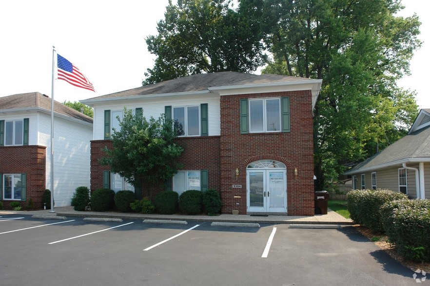 9304 New Lagrange Rd, Louisville, KY for lease - Primary Photo - Image 1 of 11