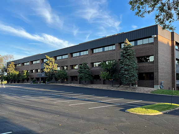 7901 Xerxes Ave S, Bloomington, MN for lease - Building Photo - Image 1 of 11