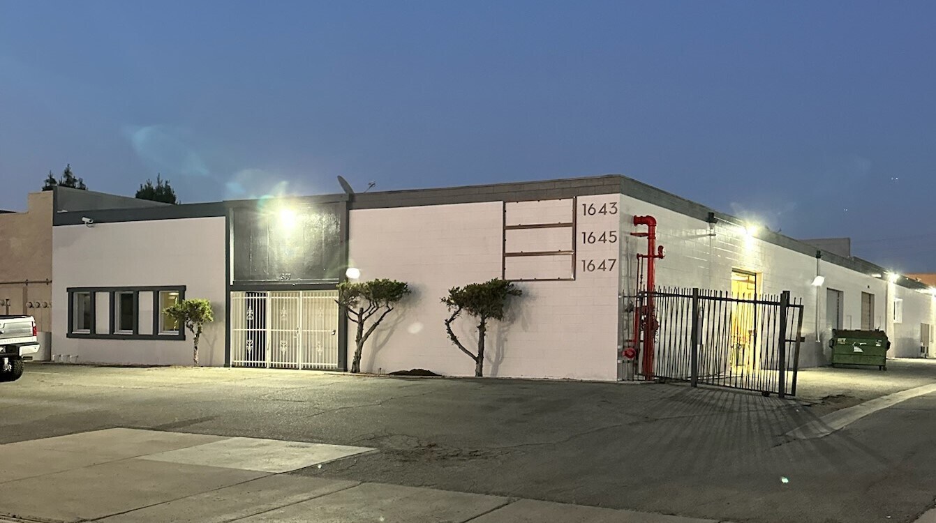 1643 Industrial Ave