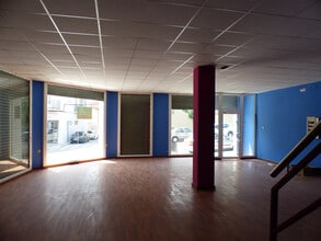 Retail in Òdena, Barcelona for lease Building Photo- Image 2 of 5