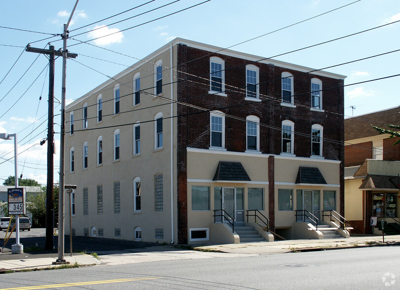 213 N Broad St, Lansdale, PA for sale - Primary Photo - Image 1 of 1