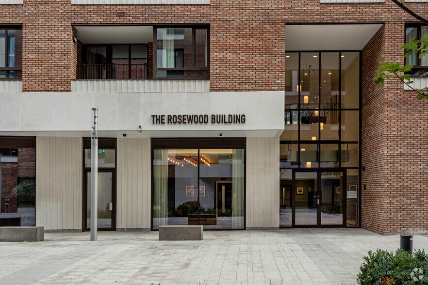 97-137 Hackney Rd, London for sale - Building Photo - Image 1 of 1