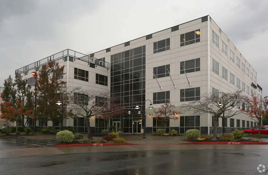 7700 NE Ambassador Pl, Portland, OR for lease - Primary Photo - Image 1 of 8