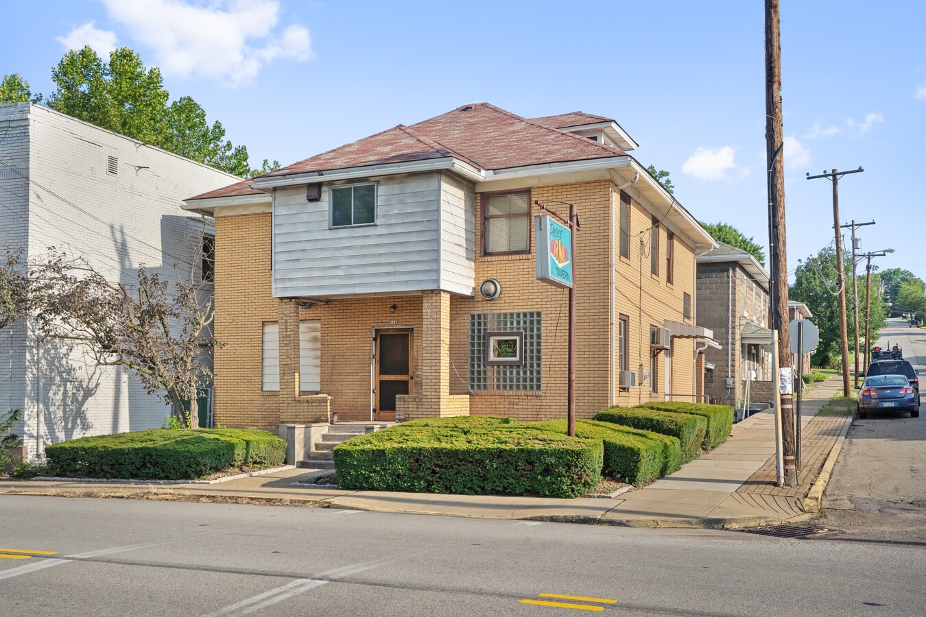 351 Pittsburgh St, Springdale, PA 15144