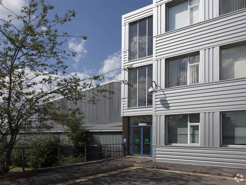 School Ln, Blackburn for lease - Building Photo - Image 2 of 3