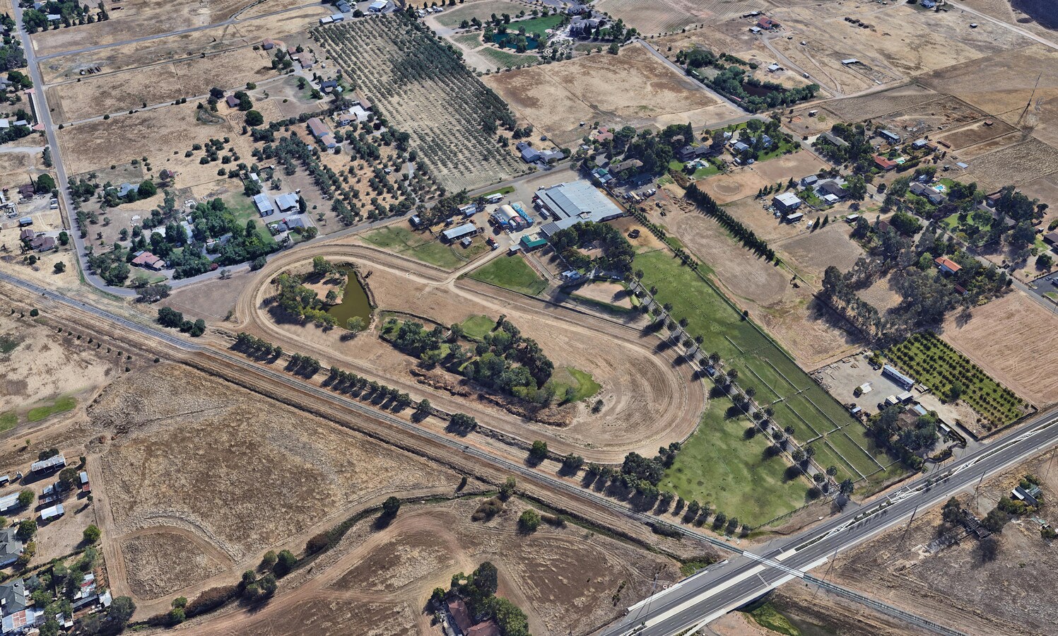 9454 Gerber Rd, Sacramento, CA 95829