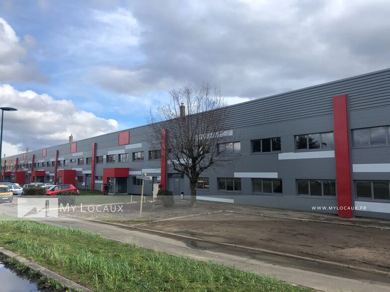 Flex in SAINT-OUEN-L'AUMONE for lease - Building Photo - Image 2 of 8