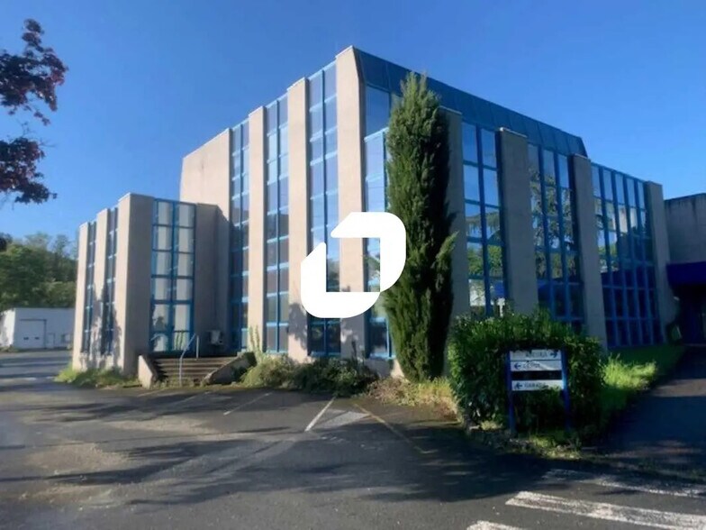 13 Chemin Des Près Secs, Civrieux-d'Azergues for lease - Building Photo - Image 1 of 31