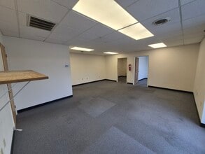 1305 S Division St, Salisbury, MD for lease Interior Photo- Image 2 of 8
