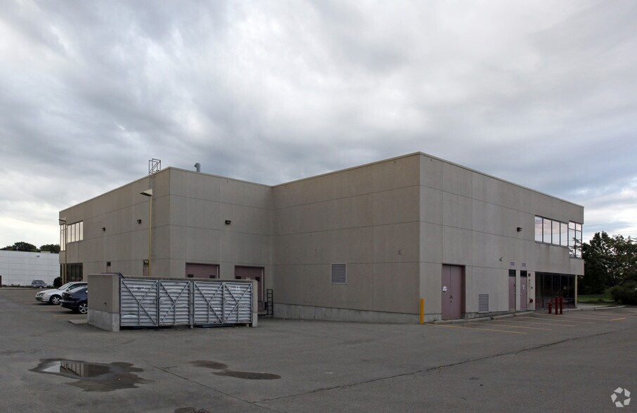 2100 Matheson Blvd E, Mississauga, ON for lease - Building Photo - Image 2 of 8