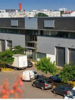 Flex in Saint-Denis for lease - Building Photo - Image 3 of 11