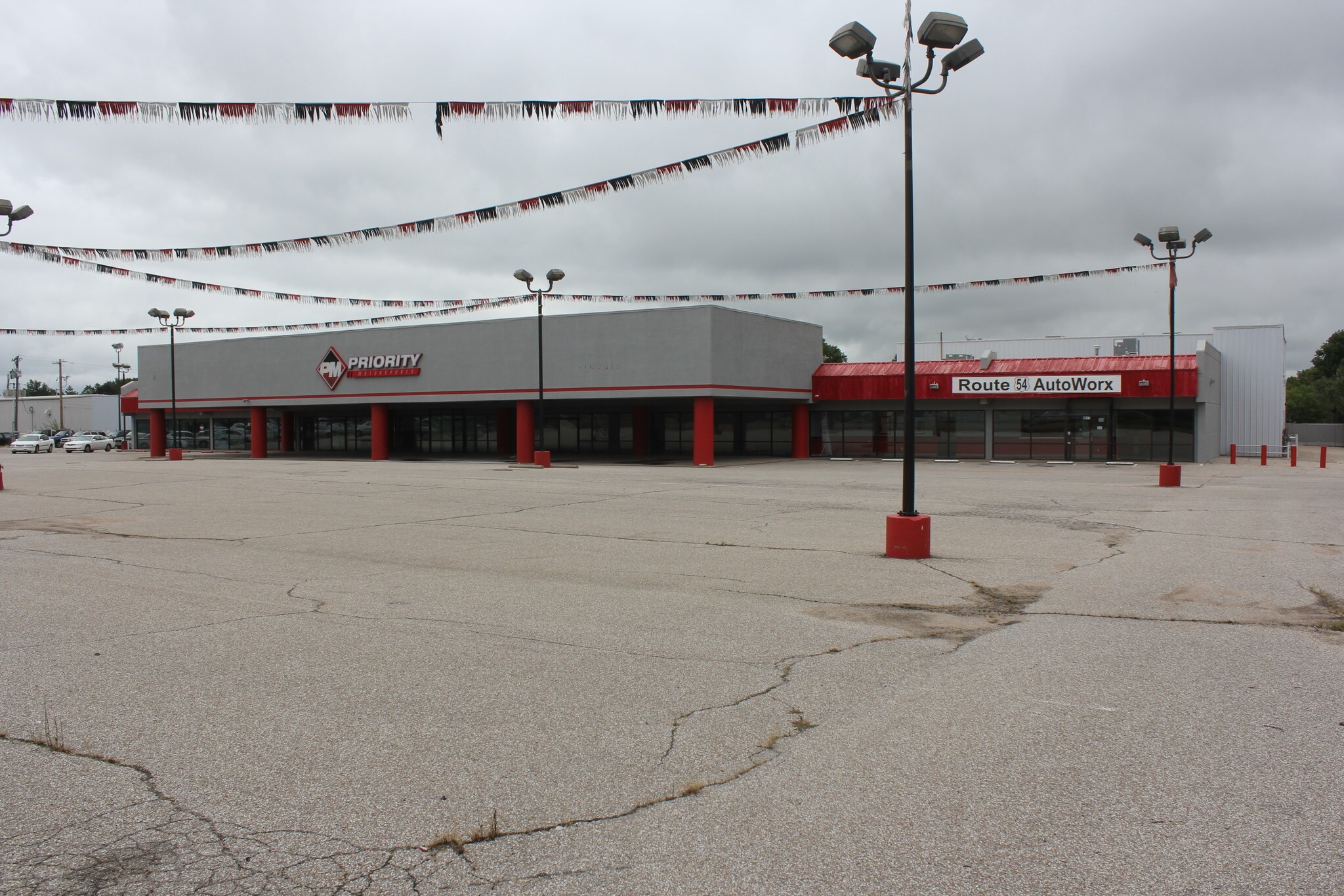 5817 E Kellogg Dr, Wichita, KS for sale Building Photo- Image 1 of 1