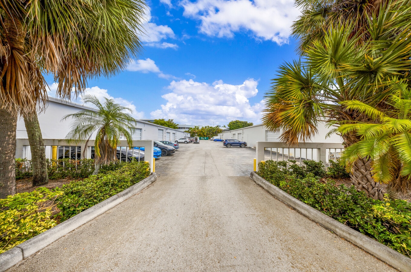 8125-8165 NW 33rd St, Doral, FL 33122 - Unit 8125 -  - Interior Photo - Image 1 of 10