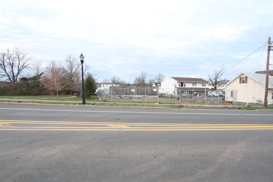 447 Talmage Ave, Bound Brook, NJ for sale - Building Photo - Image 1 of 1